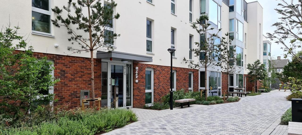 Destiny Student - Parkgate (Adults Only) Apartment Дъблин Екстериор снимка
