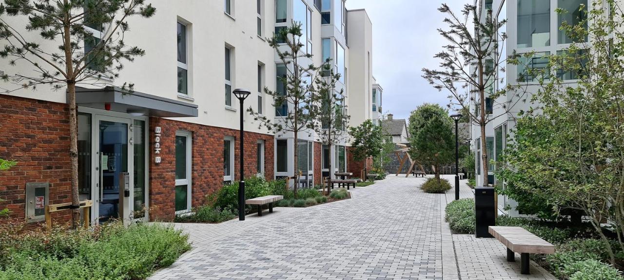 Destiny Student - Parkgate (Adults Only) Apartment Дъблин Екстериор снимка